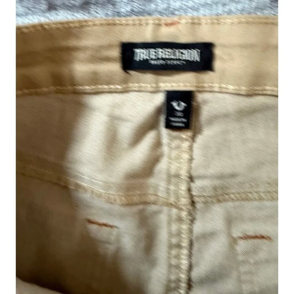 True Religion Cargo SN Bootcut Pants Travertine Tan Beige Size 30X32.